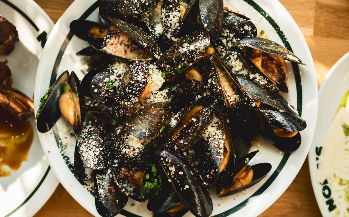 Bowl of mussels